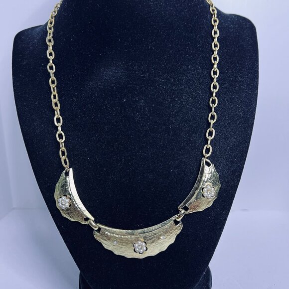 Gold Tone, Faux Pearl & Rhinestone Statement Necklace W/ Clip On Earrings (5727) - Picture 2 of 9